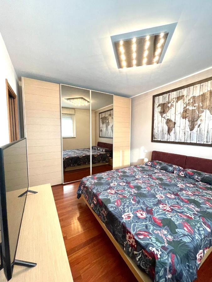 Elegant Apartment In Milan With Panoramic Terrace Bagian luar foto