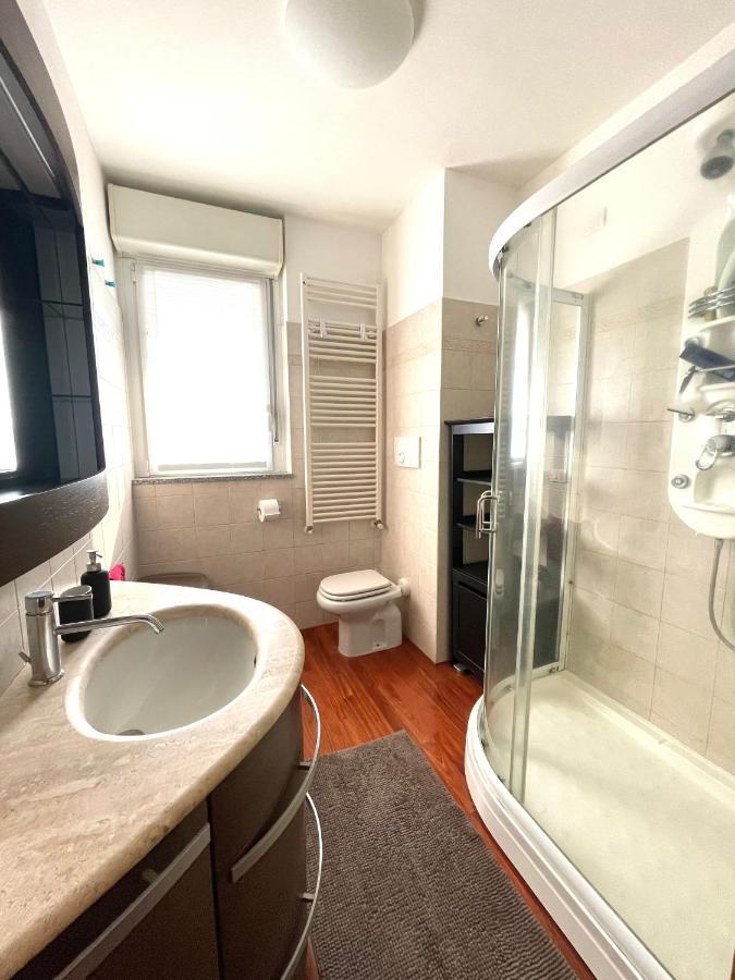 Elegant Apartment In Milan With Panoramic Terrace Bagian luar foto